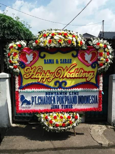 Karangan Bunga Pernikahan  di Sumba Barat